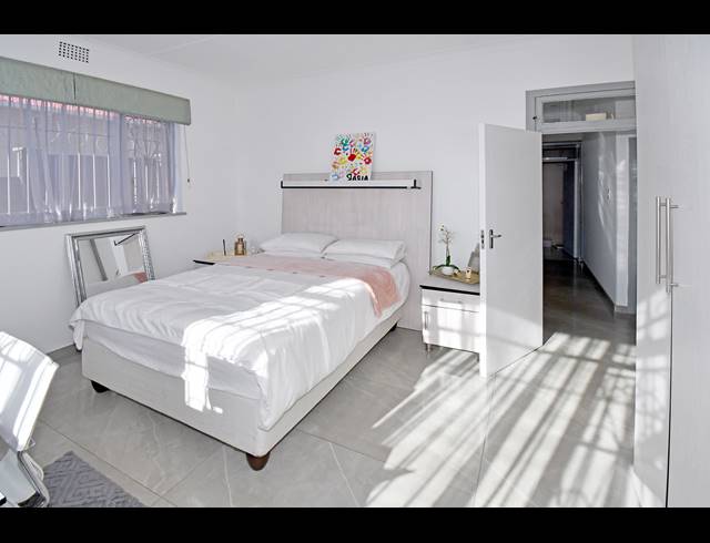 3 BEDROOM HOUSE FOR SALE IN CROSBY